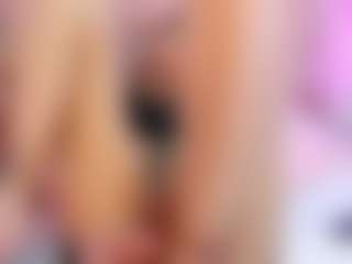 Live cam show with Emma-Ambar - New Teen (18+) on Camsoda