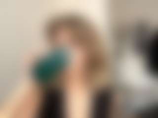 EstaGalster's Live Sex Cam Show