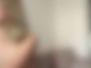 EstaGalster's Live Sex Cam Show
