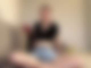 Live cam show with Casey - Oil on Fit Hotties