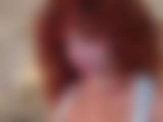 Live cam show with aitana-28 - Average on Milfs Live