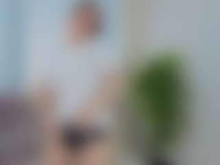 Live cam show with CaseyStavrides - Body Massage on googirlz
