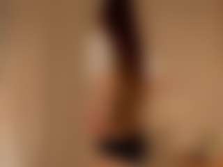 Live cam show with CaseyStavrides - Skinny on StripNow