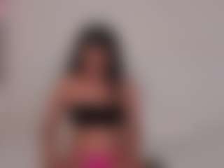 Live cam show with gala-ross - Bedroom on justonemore.cc