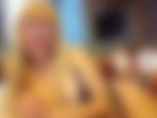 PeachyLady's Live Sex Cam Show