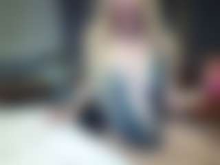 PeachyLady's Live Sex Cam Show