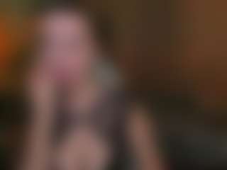 Live cam show with Crimsona-Domm - Show on camtv