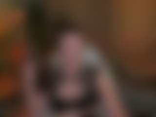 Live cam show with Crimsona-Domm - Domination on Milf Play