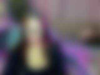 Crimsona-Domm's Live Sex Cam Show