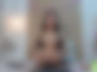 alisson-foxxy's Live Sex Cam Show