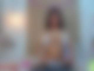 alisson-foxxy's Live Sex Cam Show