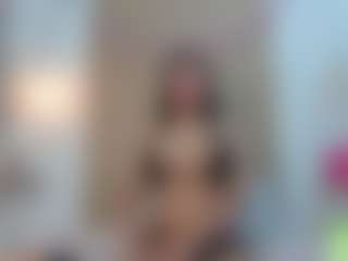 alisson-foxxy's Live Sex Cam Show