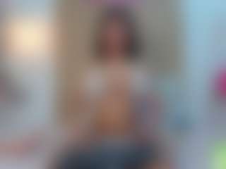 alisson-foxxy's Live Sex Cam Show