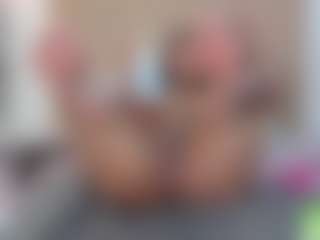 alisson-foxxy's Live Sex Cam Show