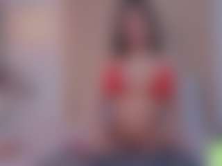 alisson-foxxy MILF webcam performer live streaming