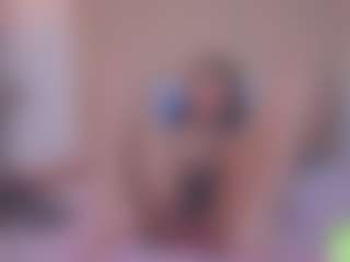 Live cam show with alisson-foxxy - Fingering MILF on googirlz