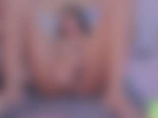 alisson-foxxy's Live Sex Cam Show