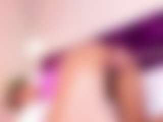 Live cam show with Lia-Valentina - Body Massage on SxyPornLive