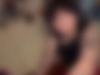 Live cam show with NadineCranson - Facial Piercings on SquirtSoMuch