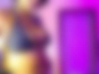 Live cam show with Dutch Coco - Ebony MILF on hotwifechat.live
