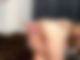 Live cam show with KristiRocca - Moaning on StripNow