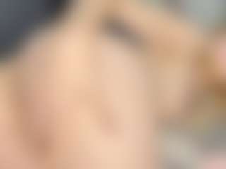 Live cam show with KristiRocca - Kitchen on StripNow