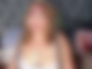 Lorena thompson MILF webcam performer live streaming