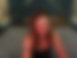 Live cam show with GoldenLacee - Blue Eyes on Soda Cam