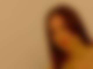 Spettacolo in cam dal vivo con Ammellia - Striptease Skinny su Camsoda