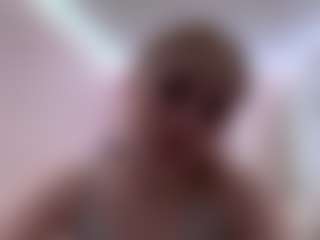 Live cam show with GertrudisGiachelli - Blue Eyes on Milfs Live