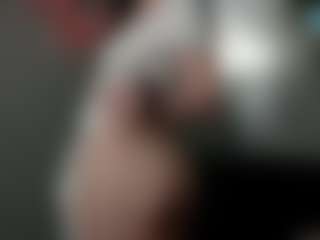 Live cam show with Melissa - Upskirt on galaxygirlnitro.com