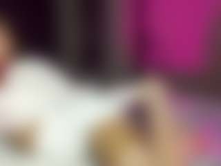 Live cam show with Emiliya - Mature on Dare Cams