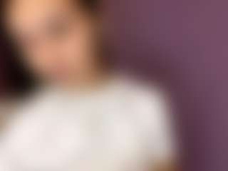 Live cam show with Emiliya - Granny Dildo on sexylive.show