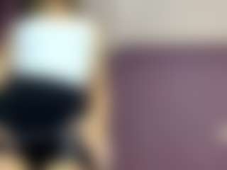 Live cam show with Emiliya - Granny Dildo on Fling VIP Chat