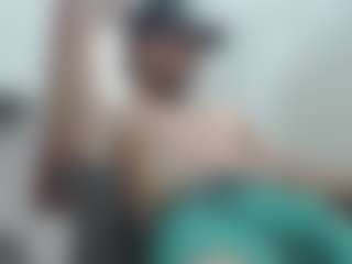 mateooth's Live Sex Cam Show