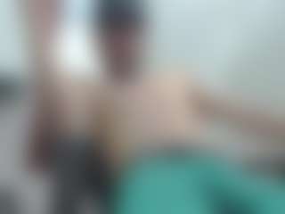 mateooth's Live Sex Cam Show