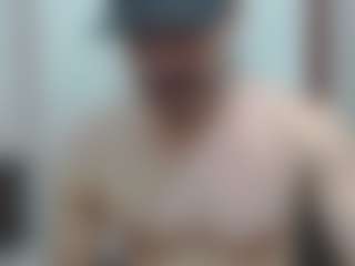 mateooth's Live Sex Cam Show