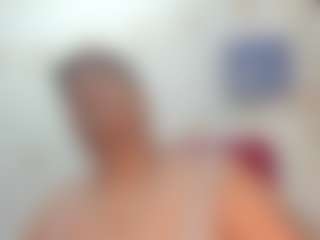 Live cam show with mistress-capucci - New Brown Eyes on Camsoda