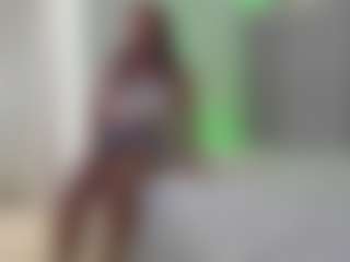 Live cam show with MoonCelest - New BBW on Camsoda