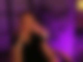 Live cam show with Alisaa-Laurent - Public on Dolls Live