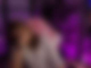 Live cam show with Alisaa-Laurent - Beauty on Camversity