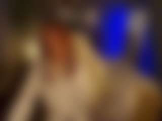 Live cam show with Alisaa-Laurent - Doggy on Camsoda