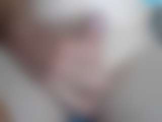 Heyhey542's Live Sex Cam Show
