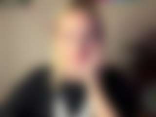 Live cam show with TasiaBusing - Granny Blonde Hair on ObeyMaria