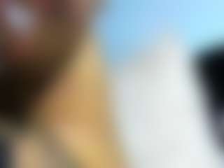 MiaPleasure's Live Sex Cam Show