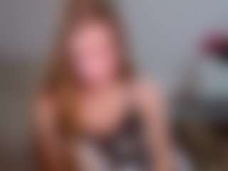 Live cam show with Anny-Fitdern - Spanks on Uber Horny