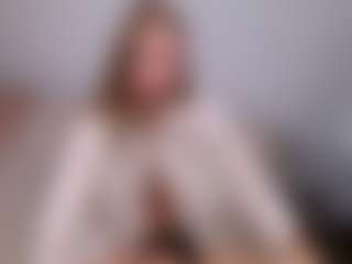 Live-camshow met Anny-Fitdern - Upskirt op Camsoda