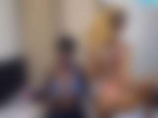 Live cam show with devinehotty - Spank Mature on Camiplay Live