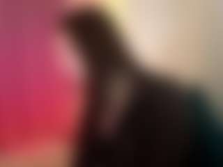 Live cam show with RegenaGustavson - Moaning on StripNow