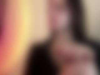 Live cam show with RegenaGustavson - New Small Tits on livesuperchat.net